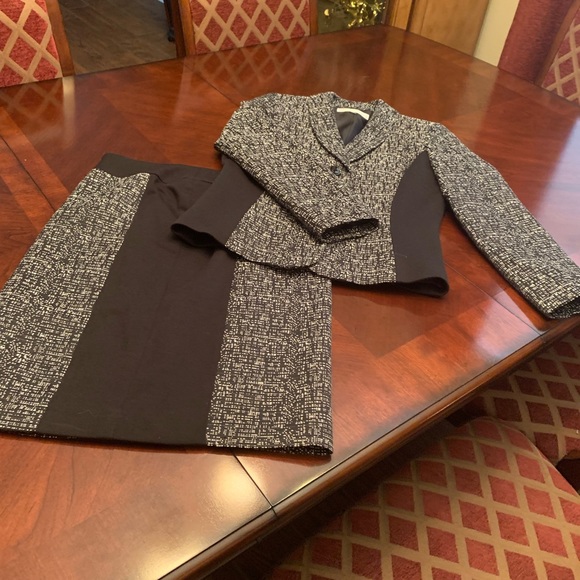 Tahari Jackets & Blazers - TAHARI Arthur S Levine  petite women’s skirt blazer suit